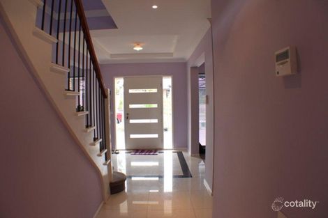 Property photo of 3 Devaney Avenue Lynbrook VIC 3975