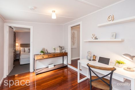 Property photo of 128 Grand Promenade Doubleview WA 6018