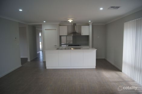 Property photo of 5 Pierrepoint Loop Champion Lakes WA 6111