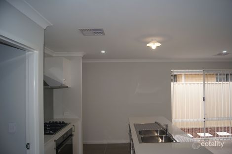 Property photo of 5 Pierrepoint Loop Champion Lakes WA 6111