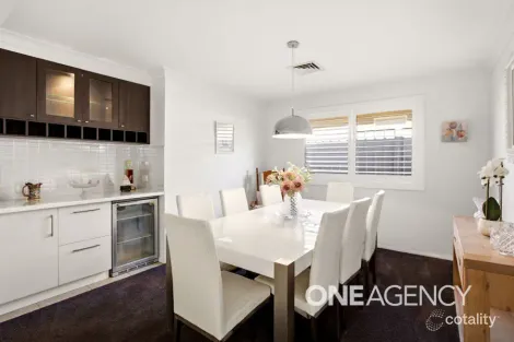 Property photo of 37 Bedervale Street Bourkelands NSW 2650