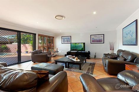 Property photo of 68 Sir Bruce Small Boulevard Benowa QLD 4217
