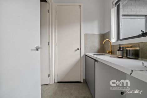 Property photo of 2/19 Glenroy Road Glenroy VIC 3046