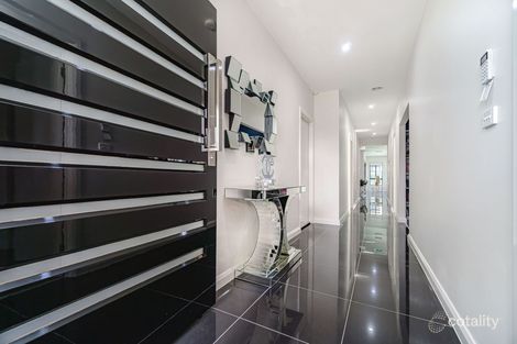 Property photo of 33 Lombard Street Roxburgh Park VIC 3064