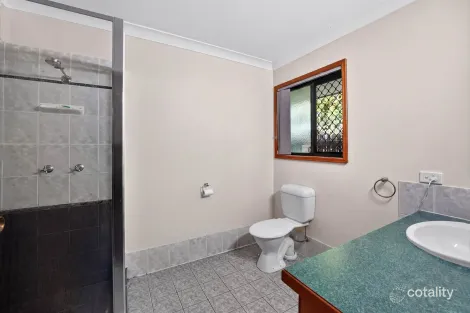 Property photo of 7 Chestnut Place Forest Lake QLD 4078