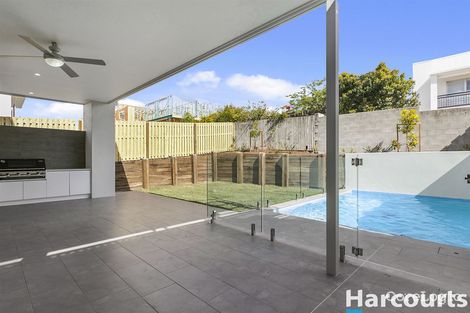 Property photo of 21 Esmonde Place Coorparoo QLD 4151