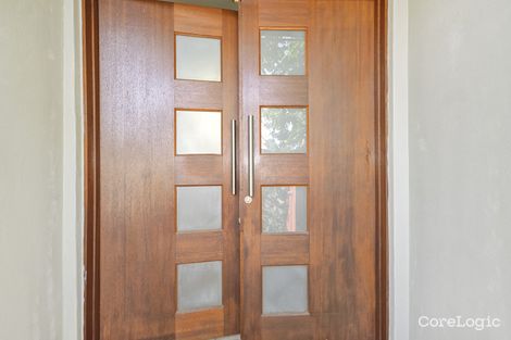 Property photo of 2/128 Falconer Street Southport QLD 4215