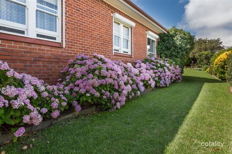 Property photo of 58 Seaview Road Victor Harbor SA 5211