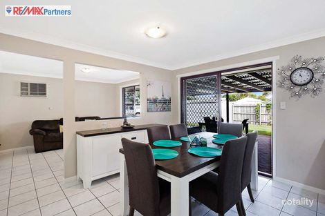 Property photo of 9 Bowerbird Avenue Eli Waters QLD 4655