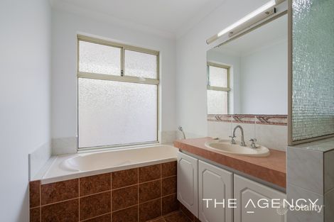 Property photo of 9 Minyon Circuit Atwell WA 6164