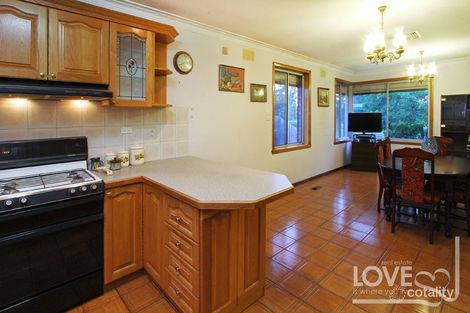 Property photo of 118 Hughes Parade Reservoir VIC 3073
