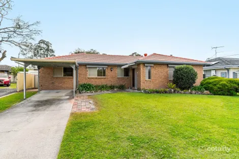 Property photo of 11 Sapphire Close Townsend NSW 2463