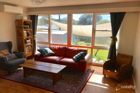 Property photo of 10 Ossa Place Lyons ACT 2606