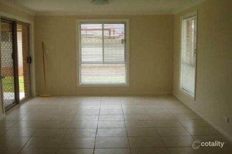 Property photo of 2 Minimbah Close Hillvue NSW 2340