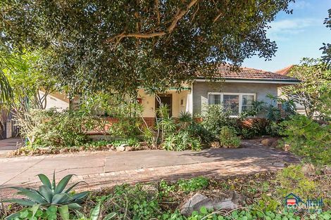 Property photo of 6 Boundary Road St James WA 6102