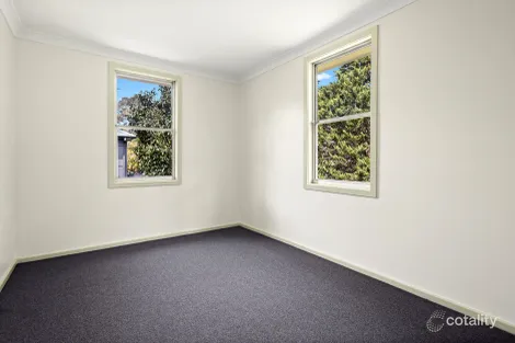 Property photo of 53 Maynes Parade Unanderra NSW 2526