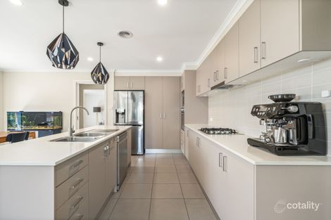 Property photo of 41 Ida Birchall Crescent Macgregor ACT 2615