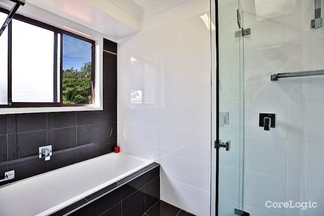 Property photo of 11 Formby Close Bomaderry NSW 2541