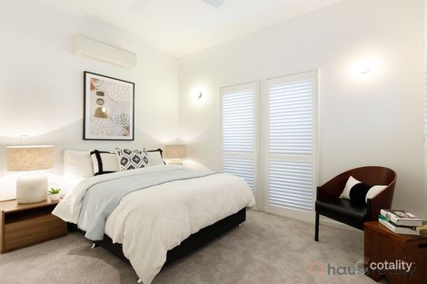 Property photo of 1 Birdvale Street Taringa QLD 4068
