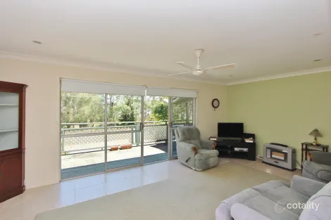 Property photo of 21 The Boulevarde Dunbogan NSW 2443