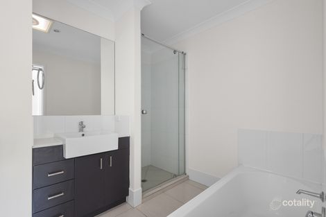 Property photo of 19/20 Kianawah Road South Manly West QLD 4179