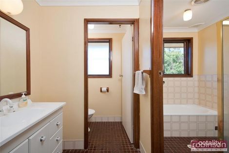 Property photo of 6 Holms Place Anna Bay NSW 2316