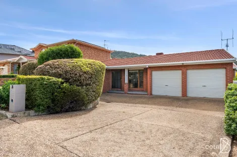 Property photo of 3 Morrison Place Karabar NSW 2620
