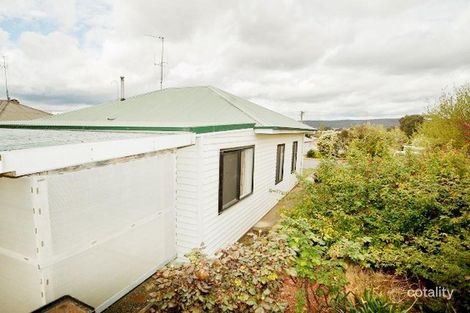 Property photo of 17 The Crescent Queanbeyan NSW 2620