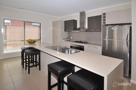 Property photo of 10 Wilkins Crescent Burnside Heights VIC 3023