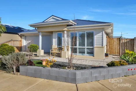 Property photo of 2 Balboa Way Deanside VIC 3336