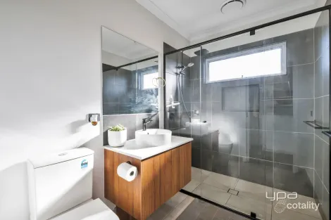 Property photo of 2 Balboa Way Deanside VIC 3336