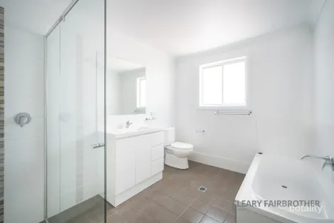 Property photo of 2/70 Rocket Street Bathurst NSW 2795