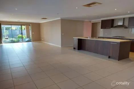 Property photo of 12 Pearce Circuit Point Cook VIC 3030