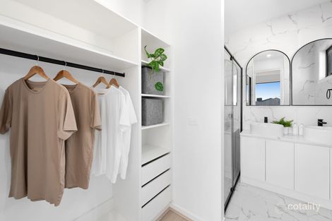 Property photo of 18 Langer Road Deanside VIC 3336