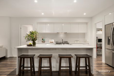 Property photo of 62 Landing Avenue Doreen VIC 3754