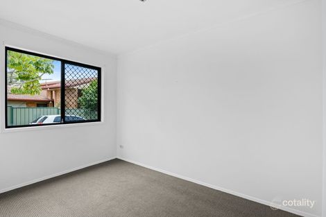 Property photo of 1/28 Defiance Road Logan Central QLD 4114