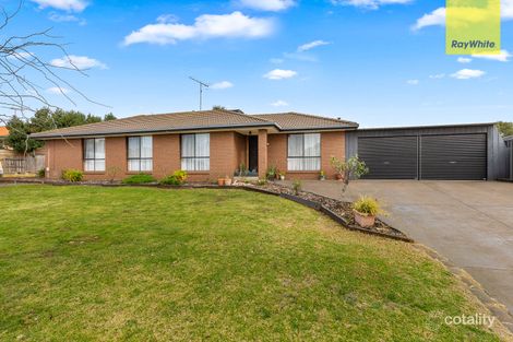 32 Cairns Dr, Darley, VIC 3340