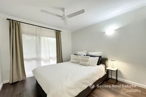 Property photo of 4/8 Carr Street St Lucia QLD 4067