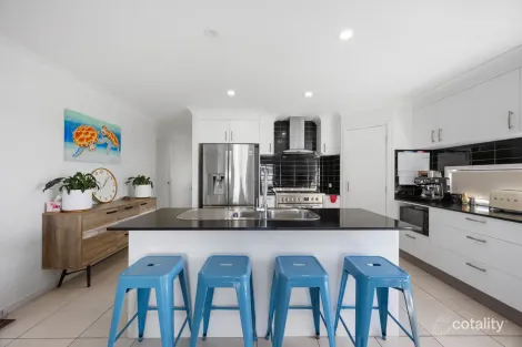Property photo of 6 Locke Crescent Baringa QLD 4551