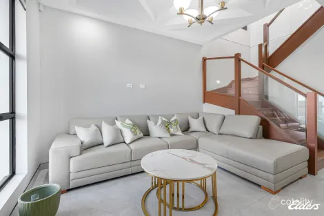 Property photo of 8 Woodgate Parkway Box Hill NSW 2765
