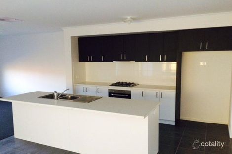 Property photo of 127 Wurrook Circuit North Geelong VIC 3215