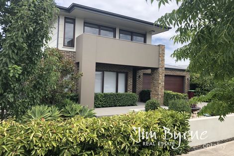 Property photo of 3 Flowerbloom Crescent Clyde North VIC 3978