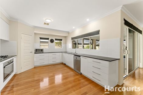 Property photo of 16 Warrior Pass Madora Bay WA 6210