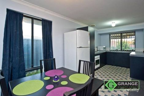 Property photo of 5 Frond Circuit Banksia Grove WA 6031