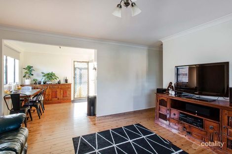 Property photo of 22 Lakedge Avenue Berkeley Vale NSW 2261