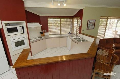 Property photo of 11 Wolfe Road Oakford WA 6121