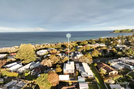 Property photo of 143 Renfrew Road Werri Beach NSW 2534