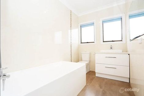 Property photo of 61 Pinnacle Crescent Bulleen VIC 3105