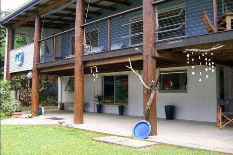 Property photo of 19 Esplanade Flying Fish Point QLD 4860