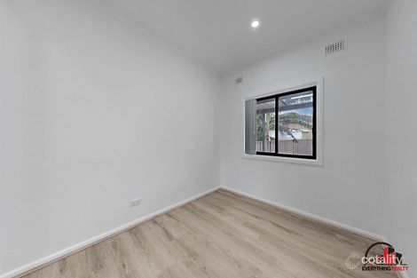 Property photo of 28 Eucalyptus Street Constitution Hill NSW 2145